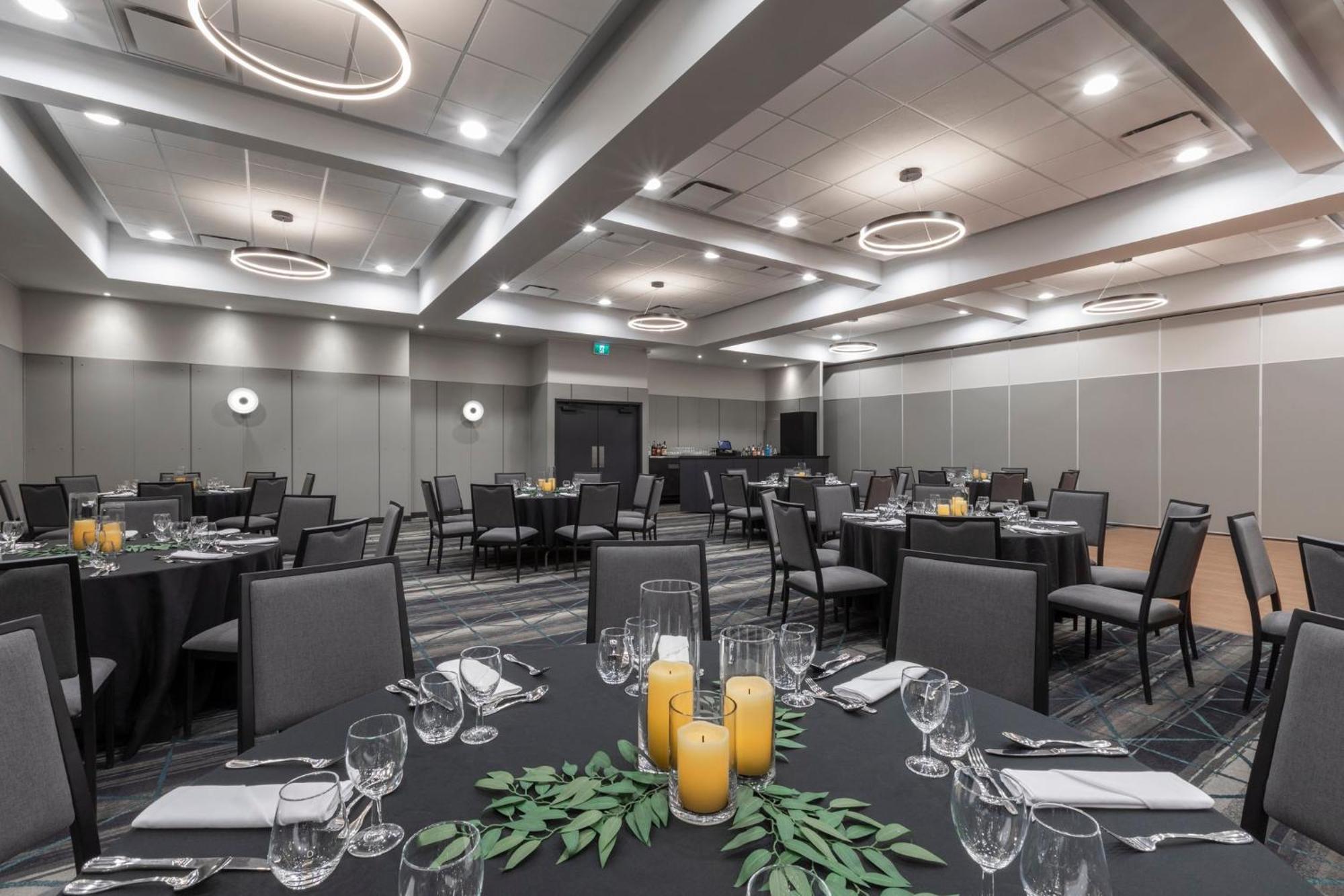 Holiday Inn St-Jean-Sur-Richelieu Congres By Ihg Saint-Jean-sur-Richelieu Exterior photo