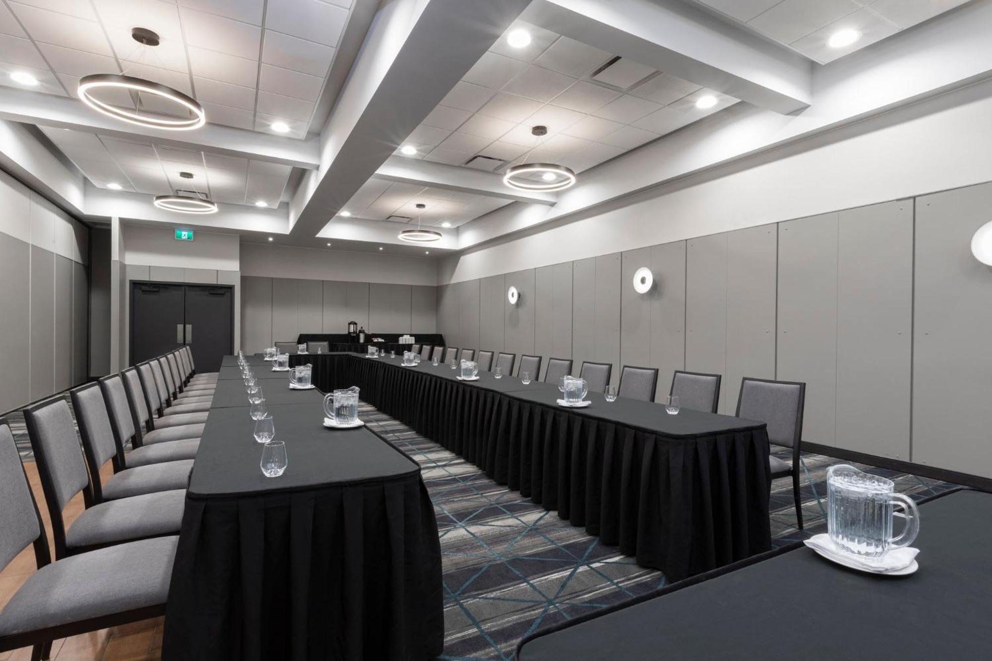 Holiday Inn St-Jean-Sur-Richelieu Congres By Ihg Saint-Jean-sur-Richelieu Exterior photo