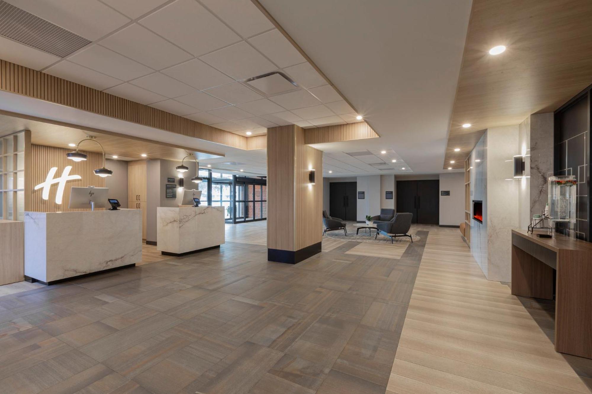 Holiday Inn St-Jean-Sur-Richelieu Congres By Ihg Saint-Jean-sur-Richelieu Exterior photo